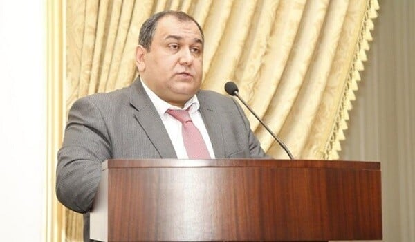 Fəzail Ağamalı istefa verib, kamera görüntüləri var - Elçin Ağamalı